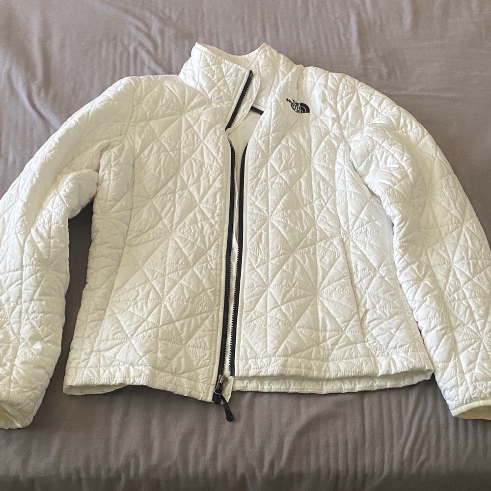 The North Face Women's Ivory Quilted Puffer Jacket